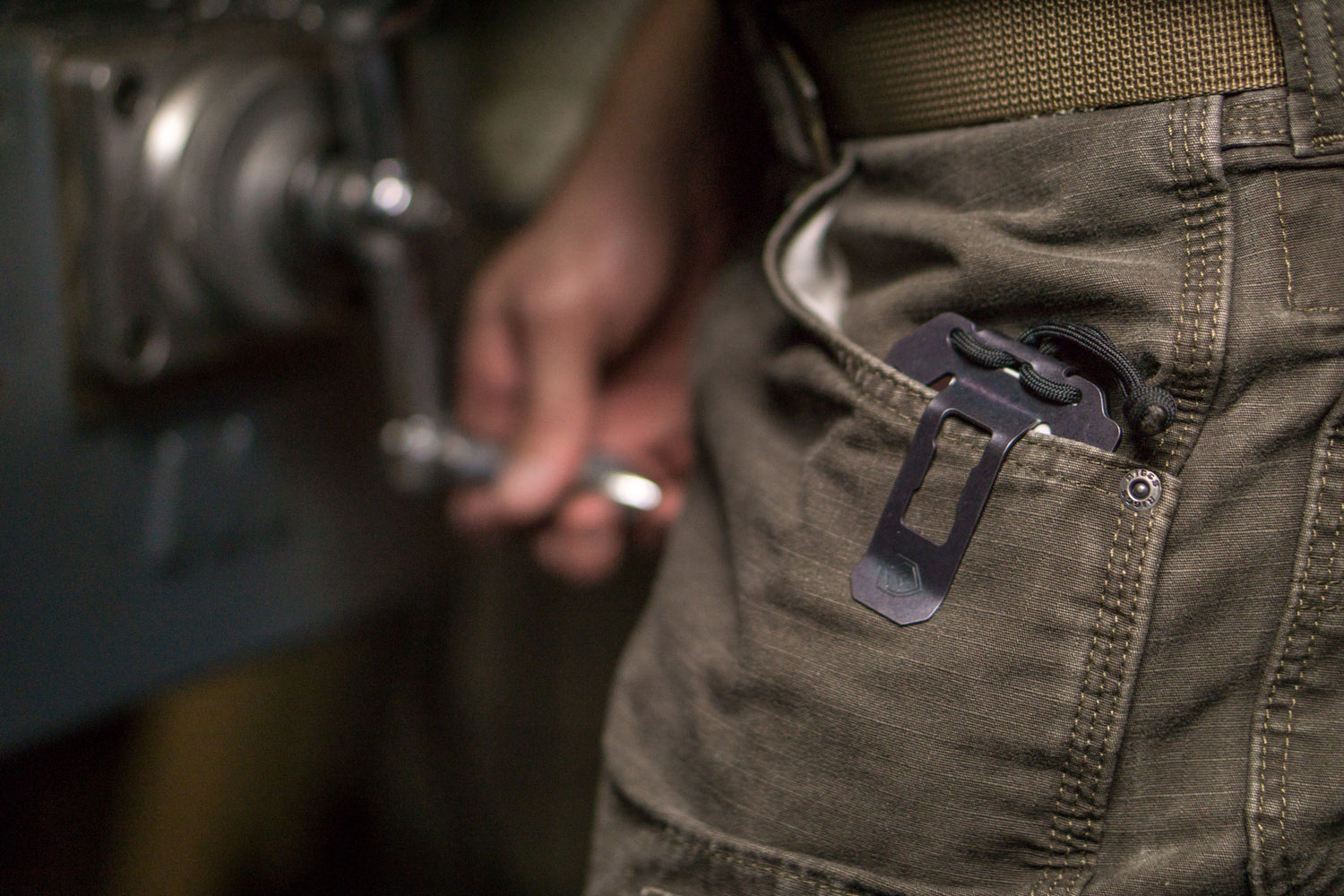 Why People Think Women Don’t Use Wallets