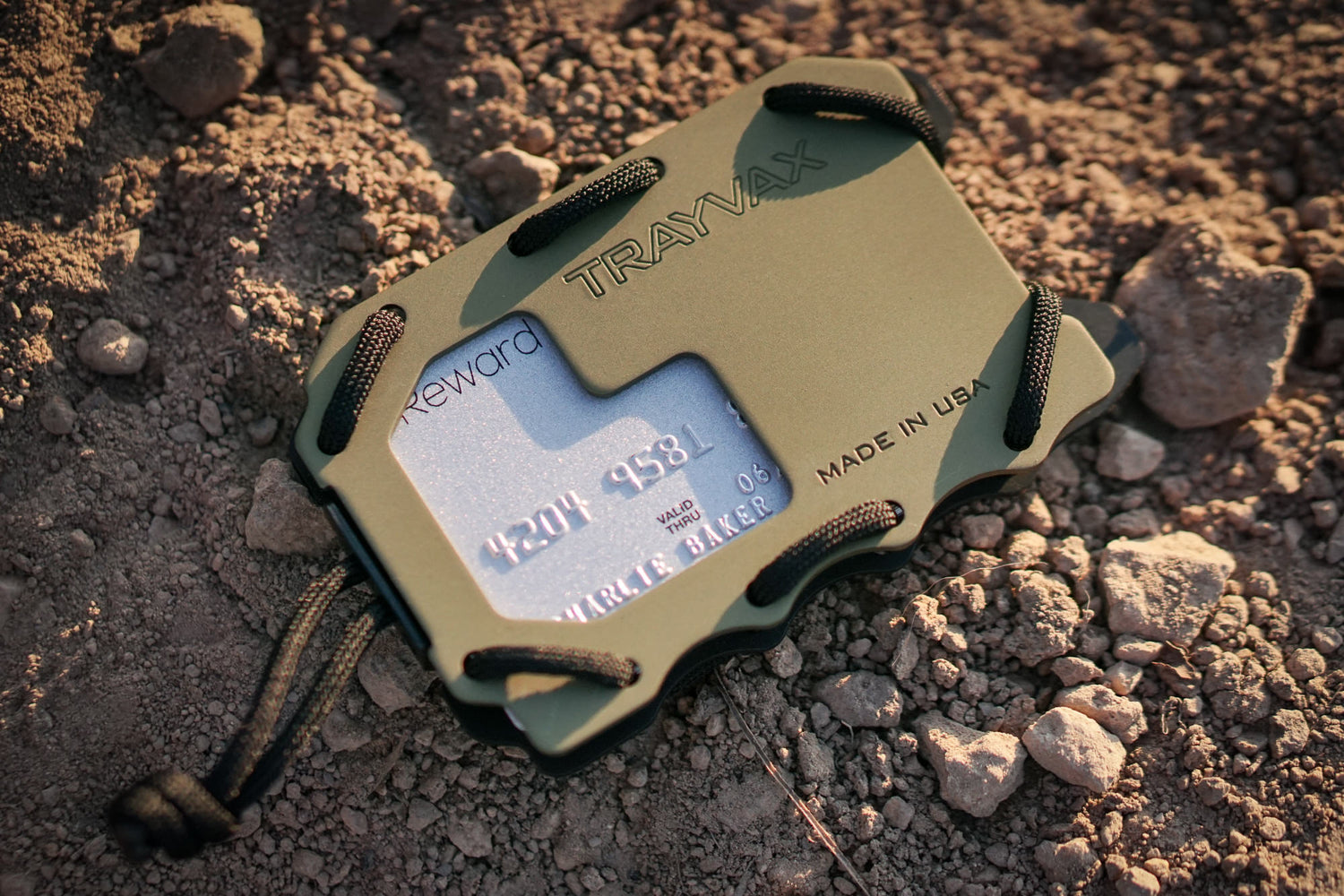 Stainless metal based minimalist wallet