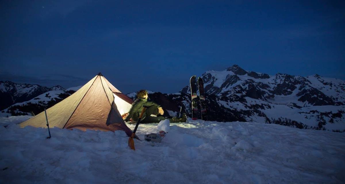 trayvax-embracin-minimalism-living-simple-in-the-outdoors