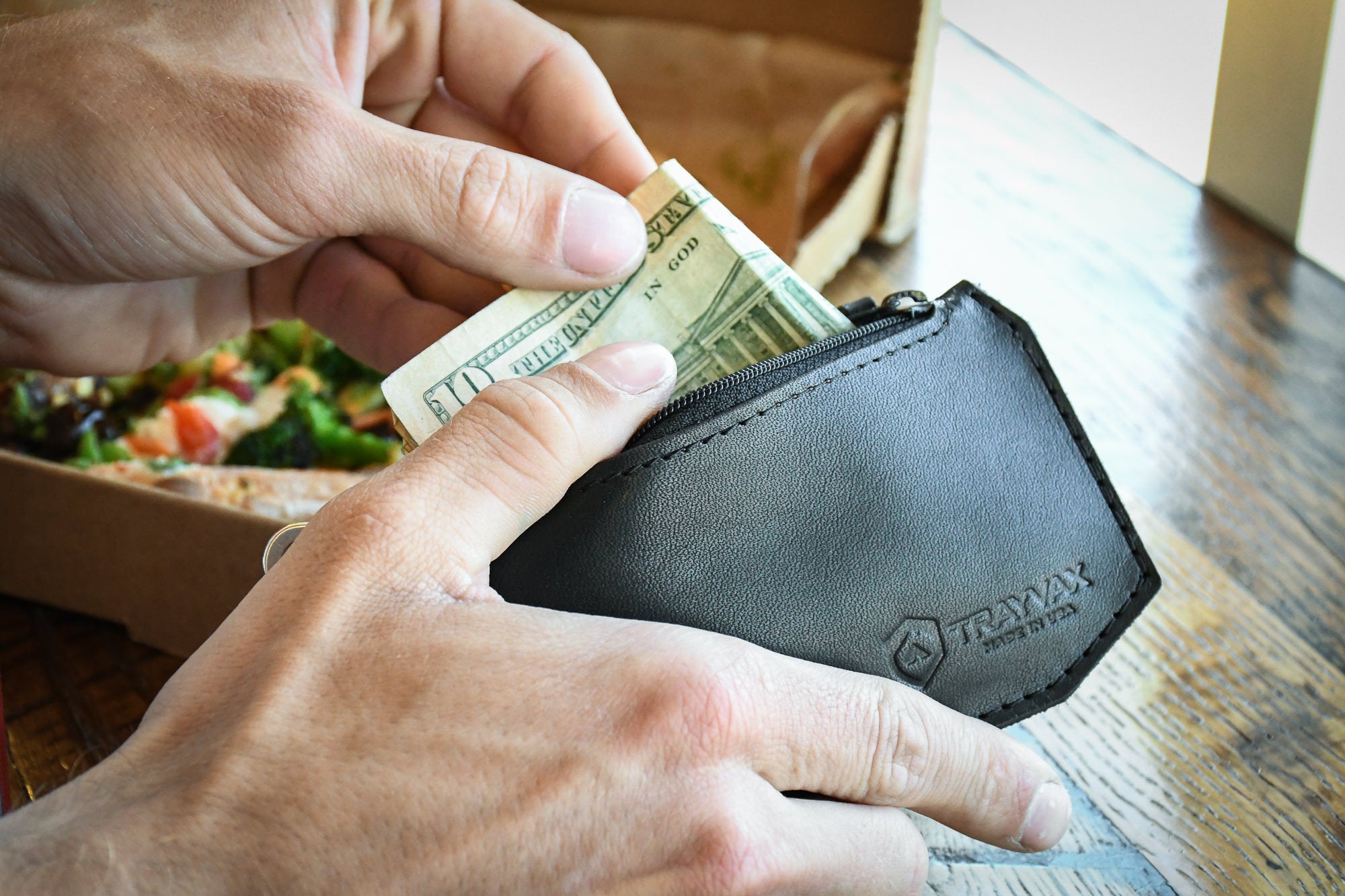 ¿Cómo mantienes su billetera segura mientras viaja?