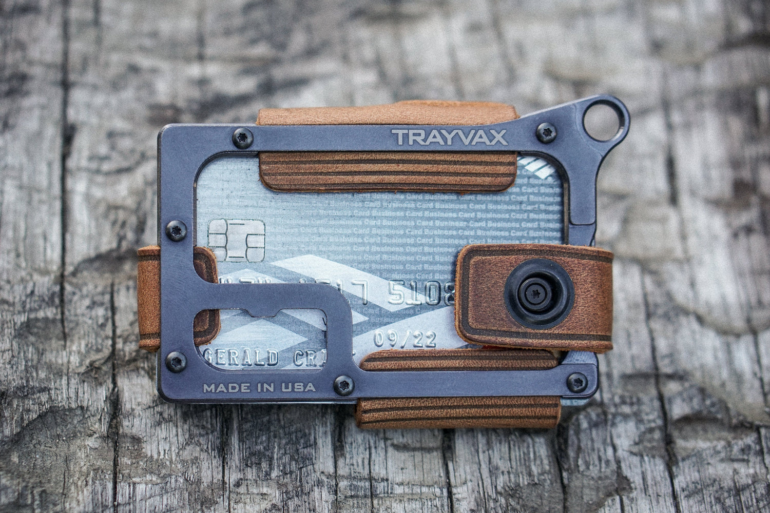 5 Things To Never Carry In Your Wallet