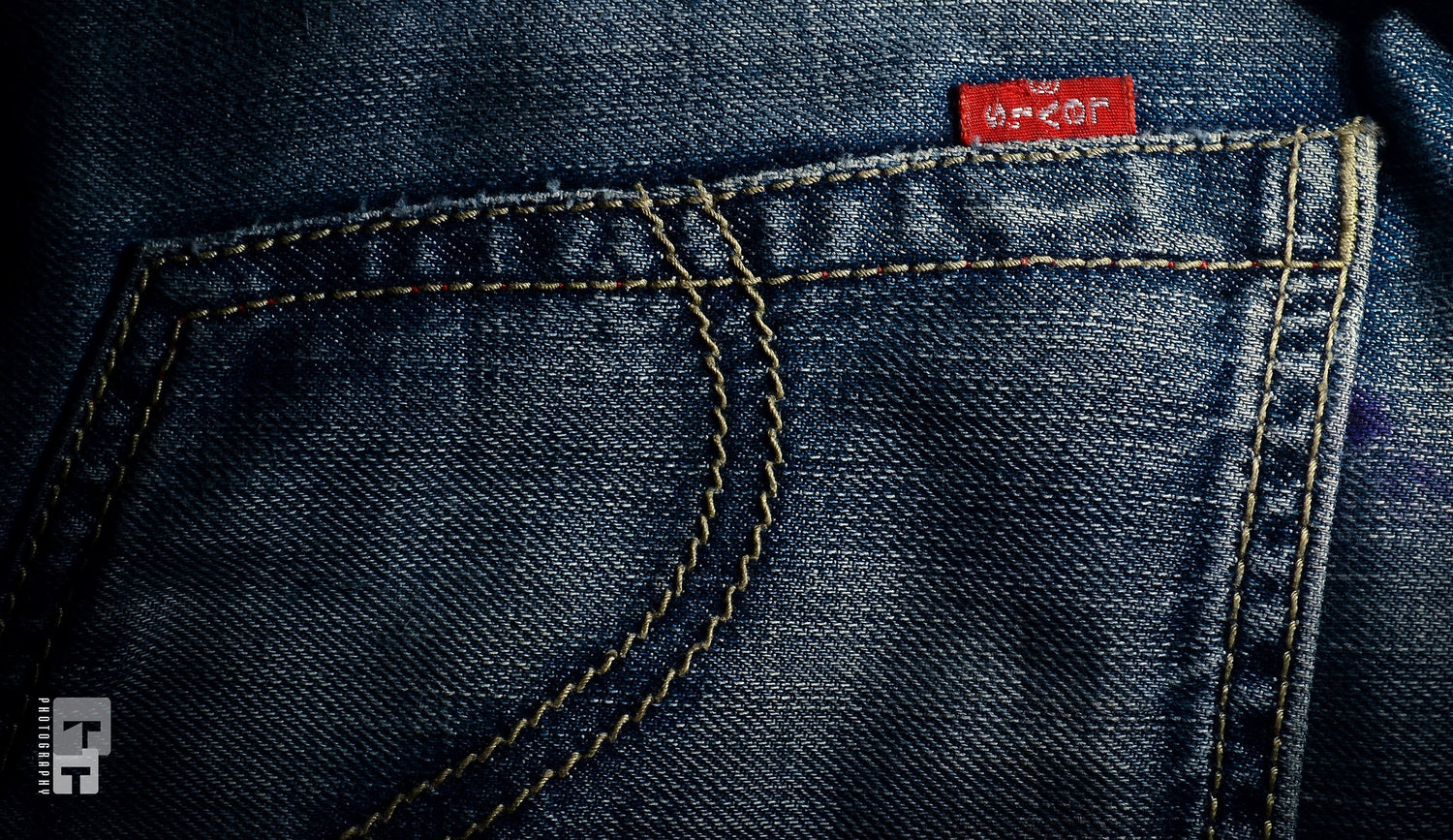 What Brands Make the Best Front Pocket Wallets?